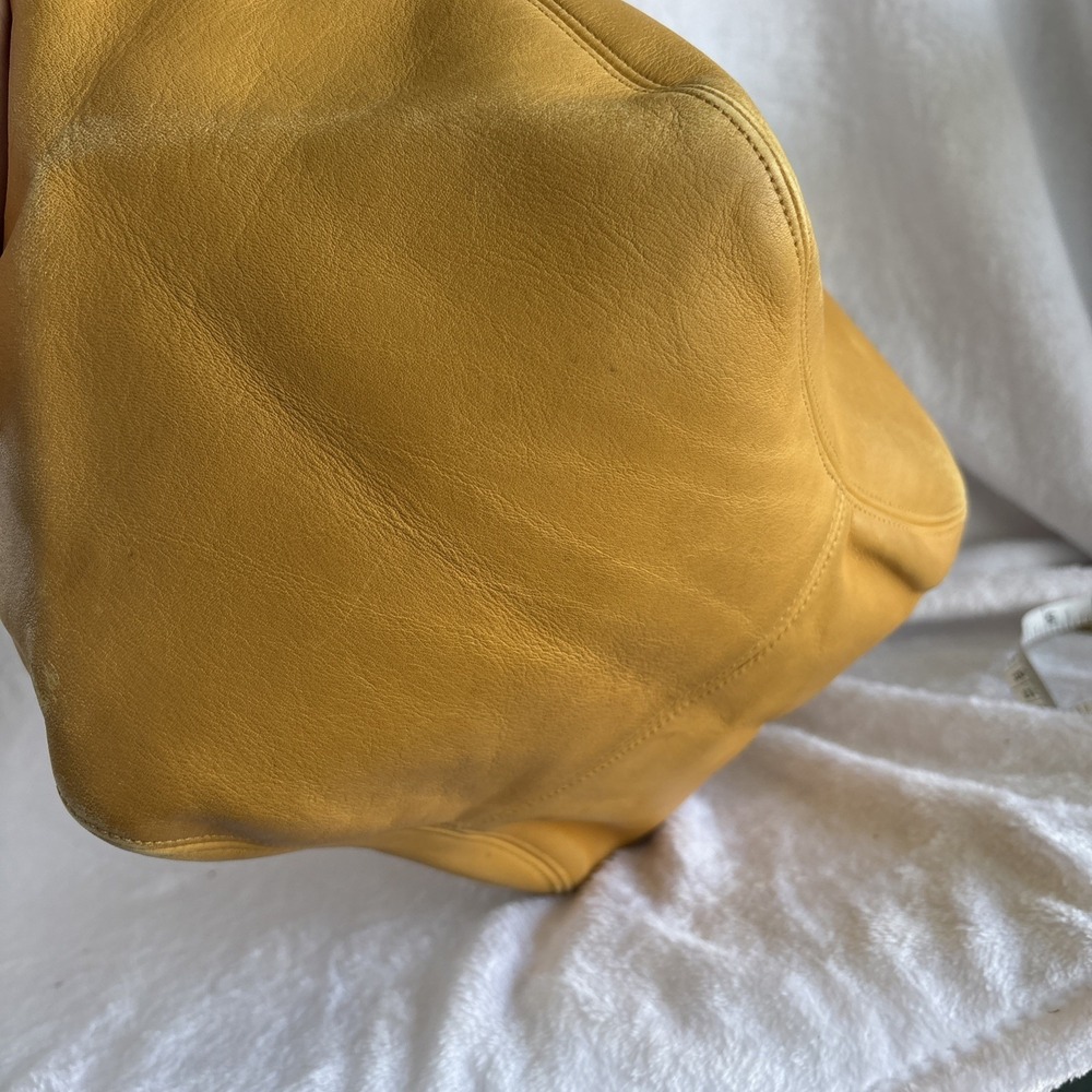 Vintage COACH Soho Duffle Tote Bag Mustard Yellow Leather Large 4082 90s USA - Picture 11 of 16